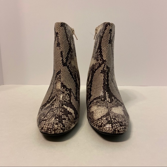 NWOT Chinese Laundry Davinna Bootie - Snake Skin - Picture 7 of 9